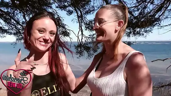 arianna et angelina deux coquines vicieuses 1733493744